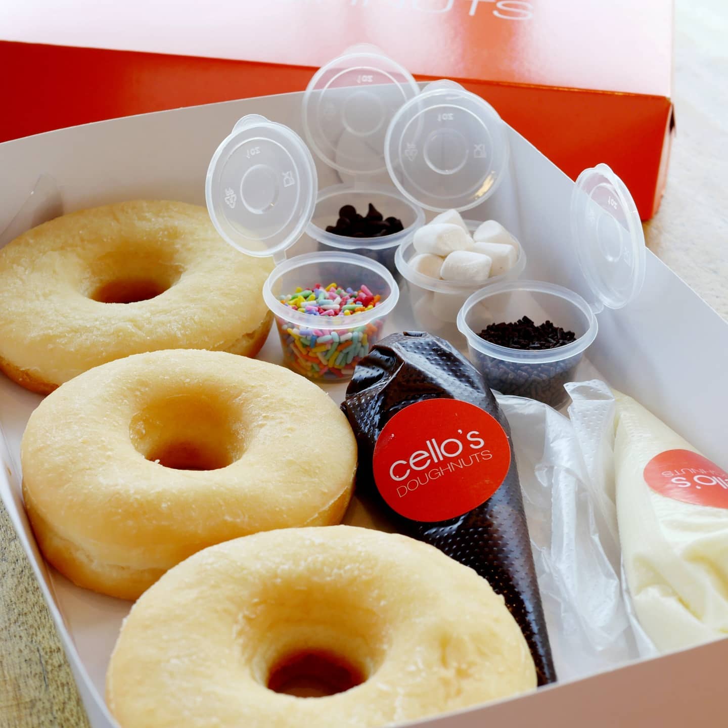 Create-Your-Own Doughnut Kit